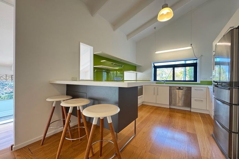 Photo of property in 15 Cavalry Close, Crofton Downs, Wellington, 6035