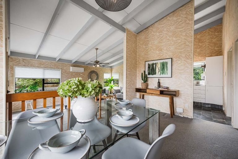 Photo of property in 12 Clearview Heights, Ranui, Auckland, 0612