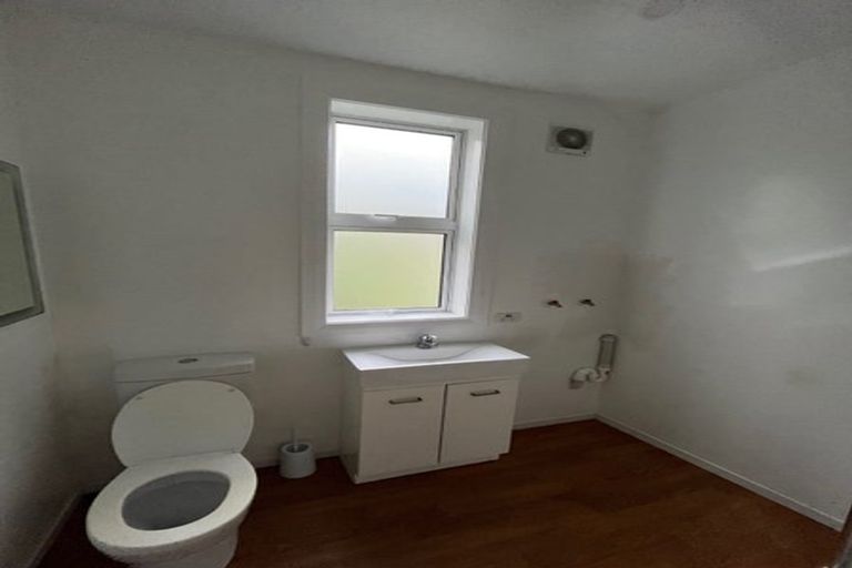 Photo of property in 204 Rongotai Road, Rongotai, Wellington, 6022