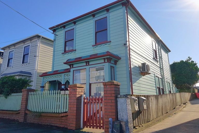 Photo of property in 20a Waripori Street, Berhampore, Wellington, 6023