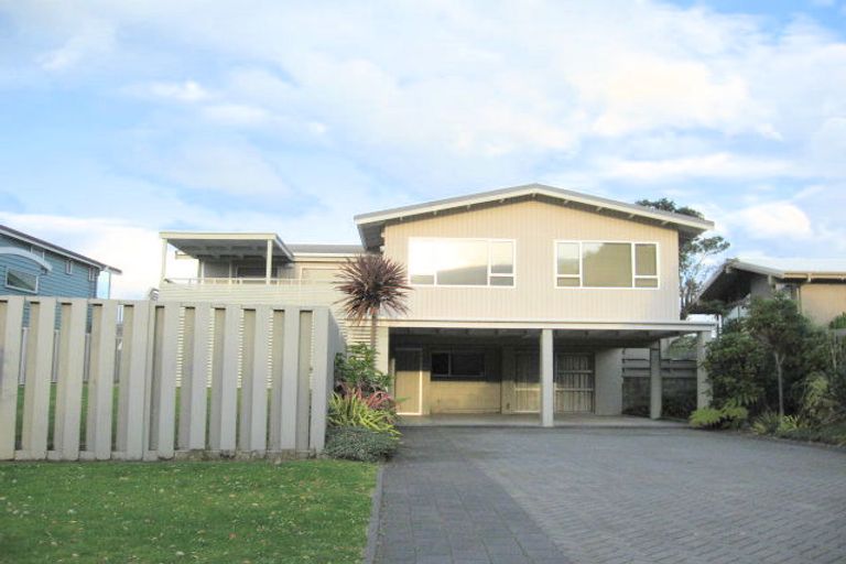 Photo of property in 202 Tangaroa Road, Whangamata, 3620