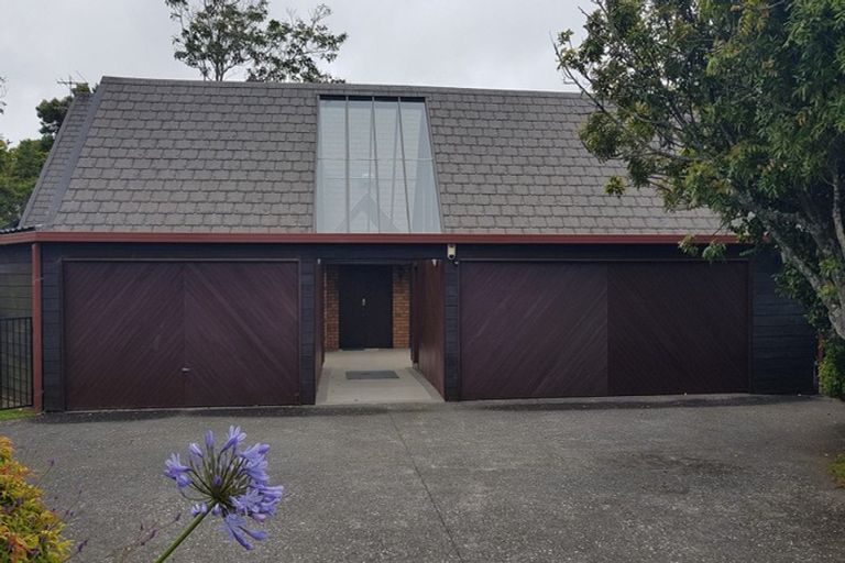 Photo of property in 12 Dayspring Way, Pakuranga, Auckland, 2010