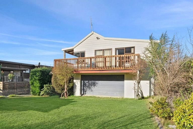 Photo of property in 19 Parry Crescent, Lake Hawea, Wanaka, 9382