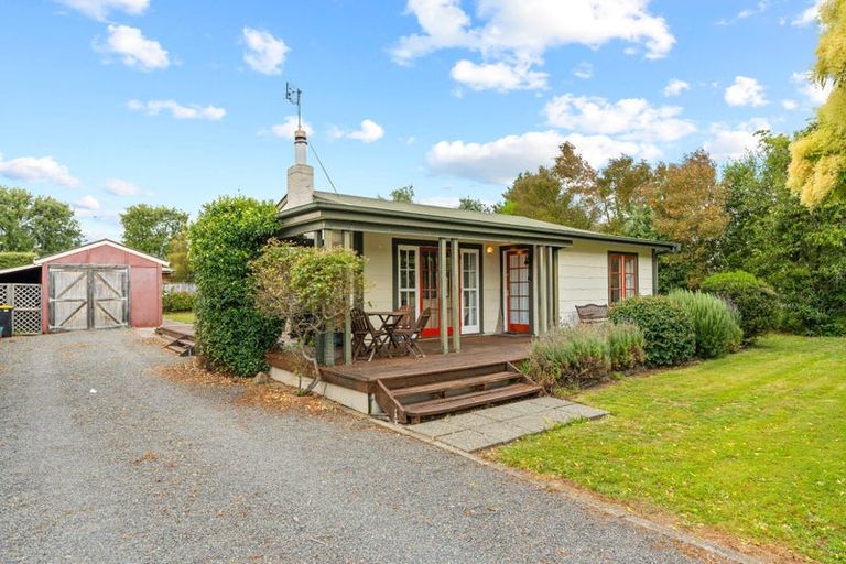 Photo of property in 52 Princess Street, Martinborough, 5711