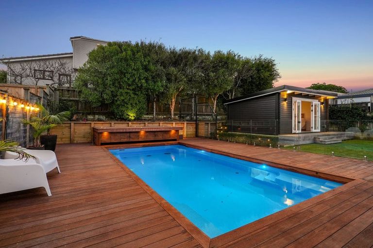 Photo of property in 2/41 Hastings Road, Mairangi Bay, Auckland, 0630