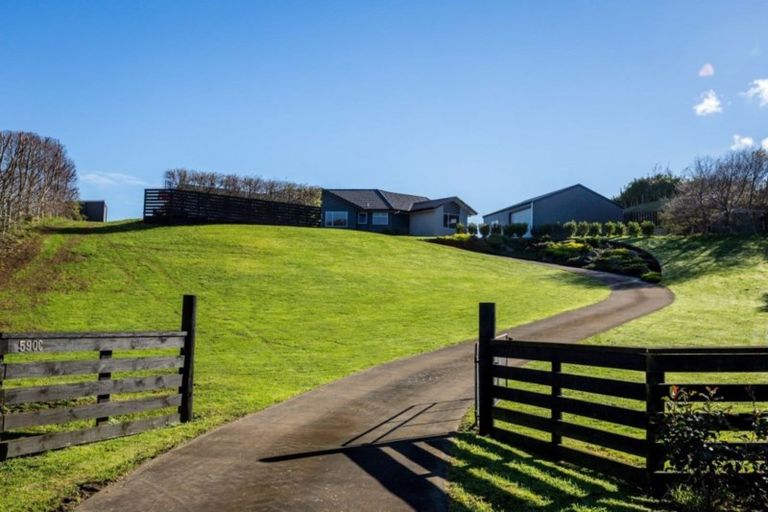 Photo of property in 590c Frankley Road, Hurworth, New Plymouth, 4371