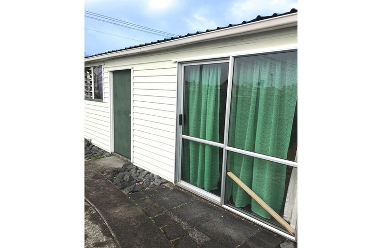 Photo of property in 1/15 Scott Road, Papakura, 2110