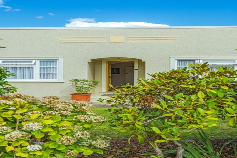 Photo of property in 34 Rongopai Street, Palmerston North, 4414