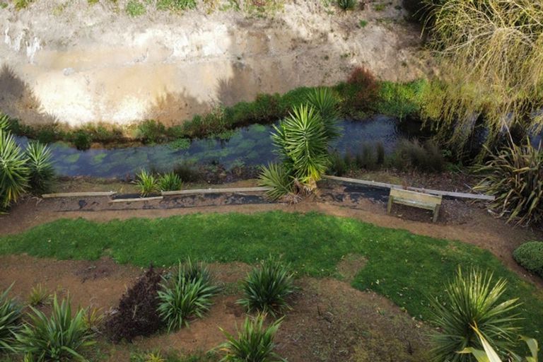 Photo of property in 39 Kendallvale Drive, Waiuku, 2123