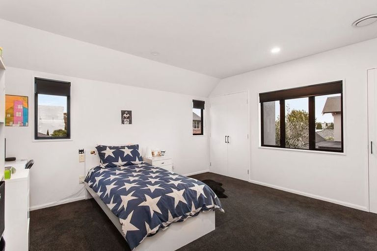 Photo of property in 230a Clyde Road, Burnside, Christchurch, 8053