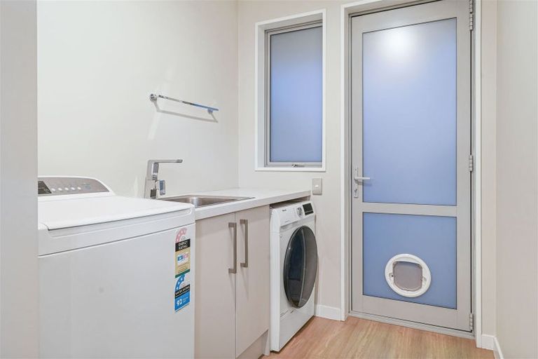 Photo of property in 1 Villa Mews, Rolleston, 7614