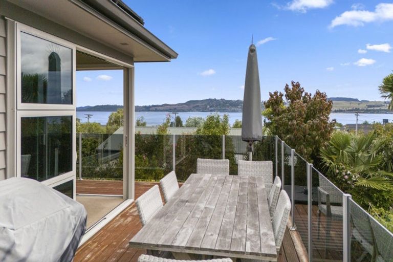 Photo of property in 1/46 Shepherd Road, Waipahihi, Taupo, 3330