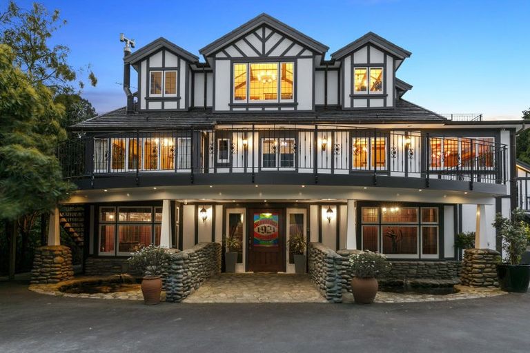 Photo of property in 345 Hebden Crescent, Kelson, Lower Hutt, 5010