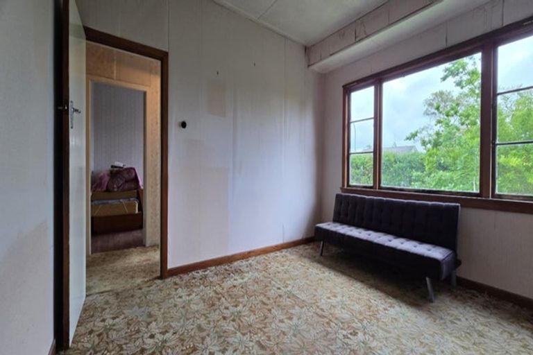 Photo of property in 29 Kahikatea Street, Inglewood, 4330