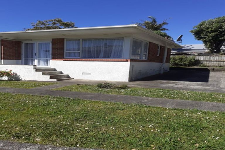 Photo of property in 15 Freshney Place, Hillpark, Auckland, 2102