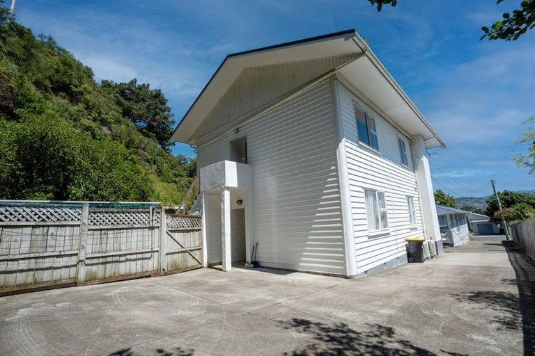 Photo of property in 2/72b Ira Street, Miramar, Wellington, 6022