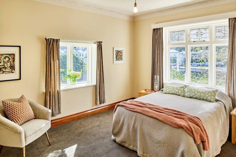 Photo of property in 22 Selwyn Terrace, Thorndon, Wellington, 6011