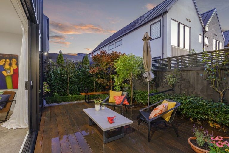 Photo of property in 3/11b Kilmarnock Street, Riccarton, Christchurch, 8011