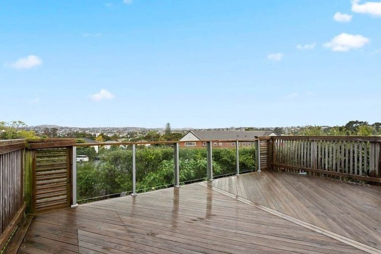 Photo of property in 64 Astley Avenue, New Lynn, Auckland, 0600