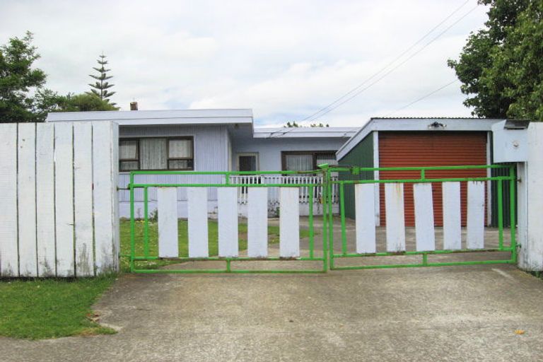 Photo of property in 2/3 Cornwall Road, Mangere, Auckland, 2022