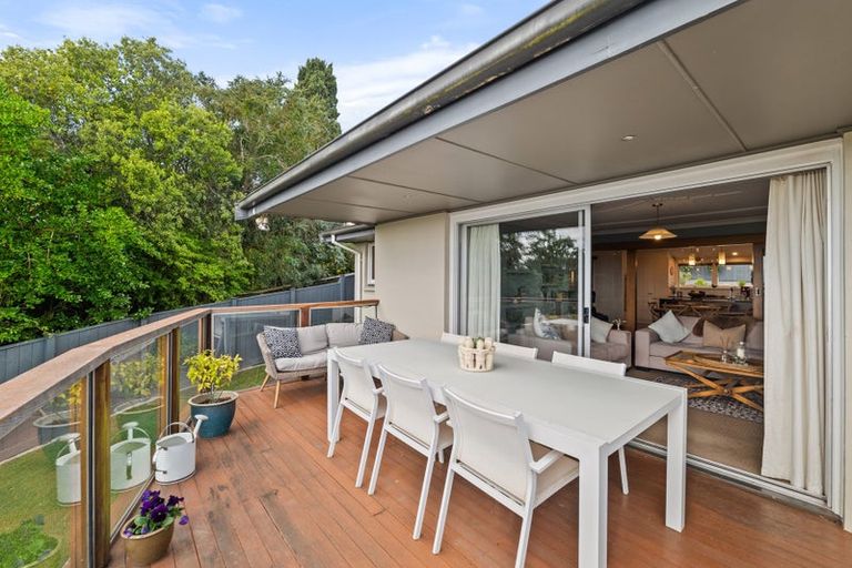 Photo of property in 1/15 Karitane Drive, Cashmere, Christchurch, 8022