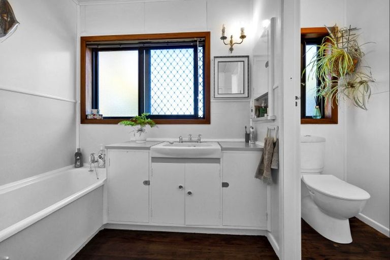 Photo of property in 485 Broadway, Stratford, 4393