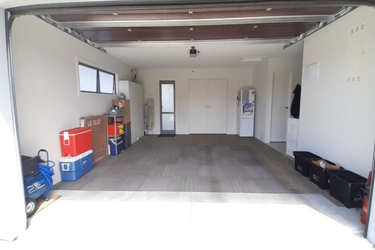 Photo of property in 11 Rotoiti Way, Poraiti, Napier, 4112