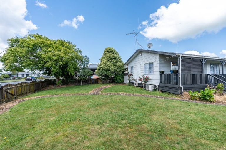 Photo of property in 369 Kahikatea Drive, Dinsdale, Hamilton, 3204