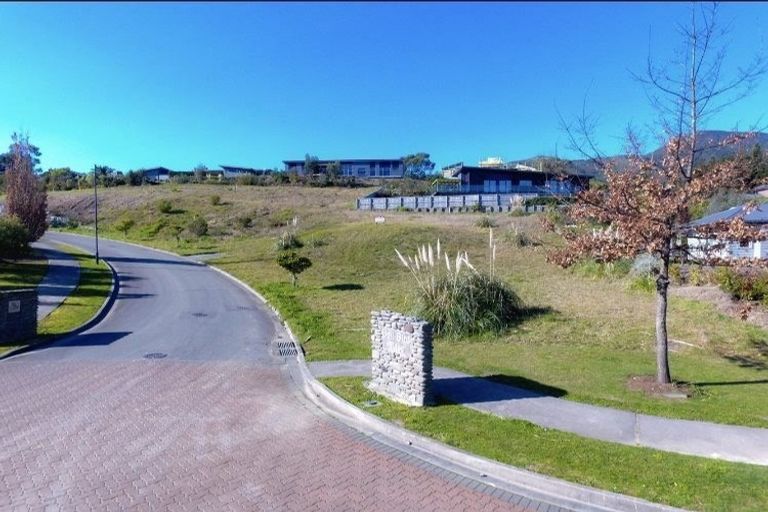 Photo of property in 2 Bell Bird Rise, Picton, 7220