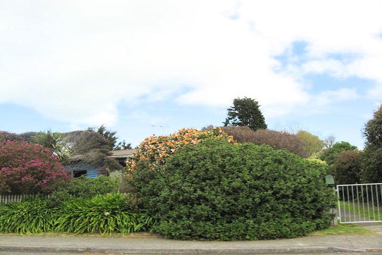 Photo of property in 300 Clifton Road, Te Awanga, 4102