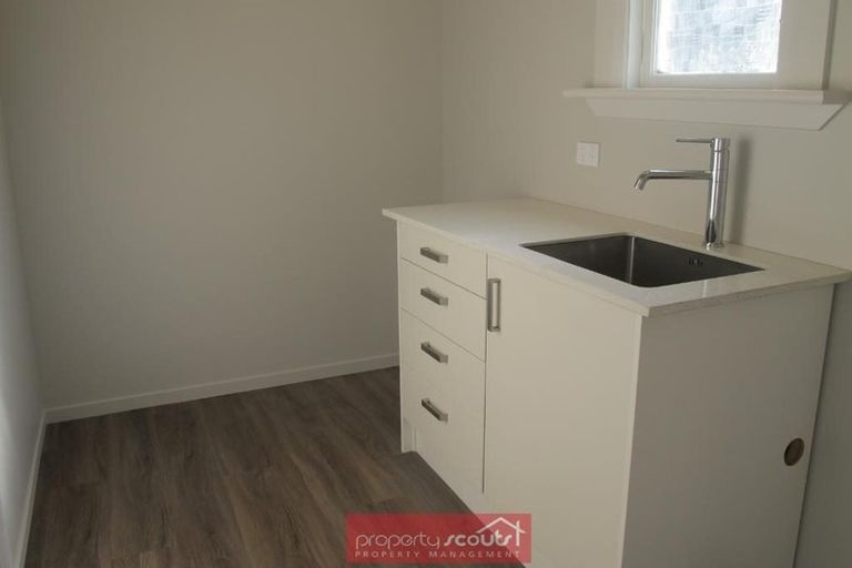 Photo of property in 14 Stone Street, Kenmure, Dunedin, 9011