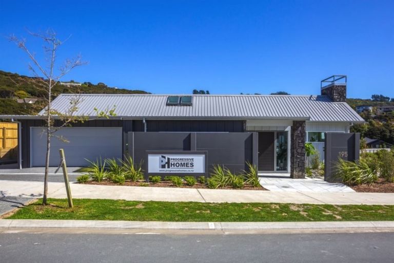 Photo of property in 195 Navigation Drive, Whitby, Porirua, 5024