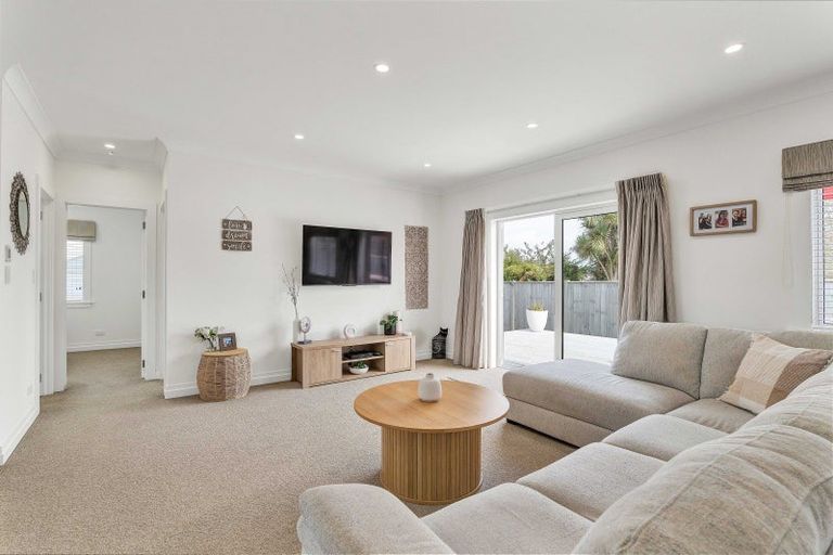 Photo of property in 54a Cloten Road, Stratford, 4332