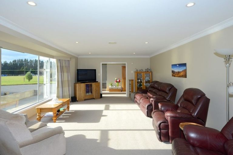 Photo of property in 983 Old West Coast Road, West Melton, Christchurch, 7671
