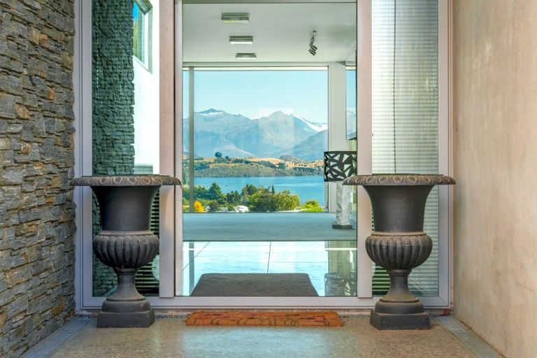 Photo of property in 3 Botting Place, Wanaka, 9305