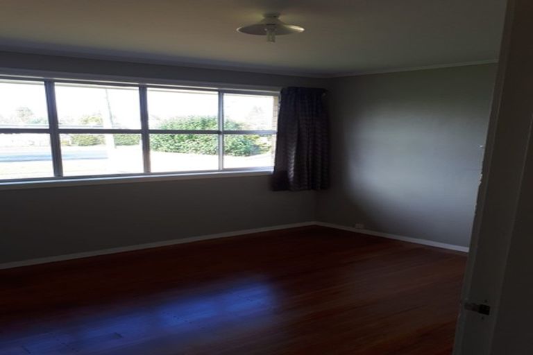 Photo of property in 291 Shakespeare Street, Leamington, Cambridge, 3432