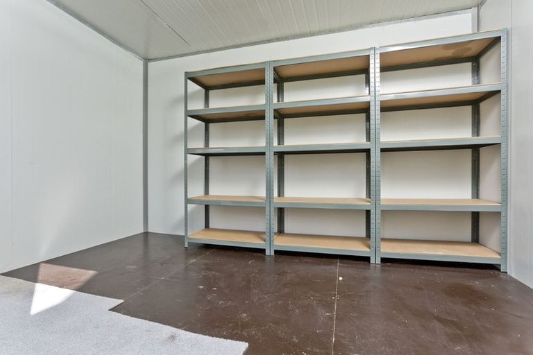 Photo of property in 52a Sunnyside Road, Sunnyvale, Auckland, 0612