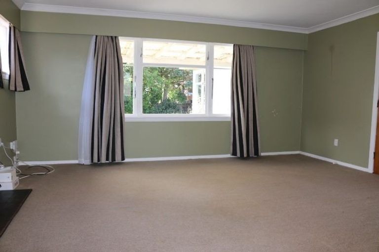 Photo of property in 4 Alton Place, Hokowhitu, Palmerston North, 4410
