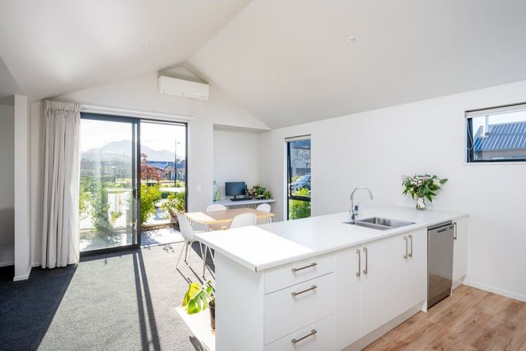 Photo of property in 38 Obelisk Street, Wanaka, 9305