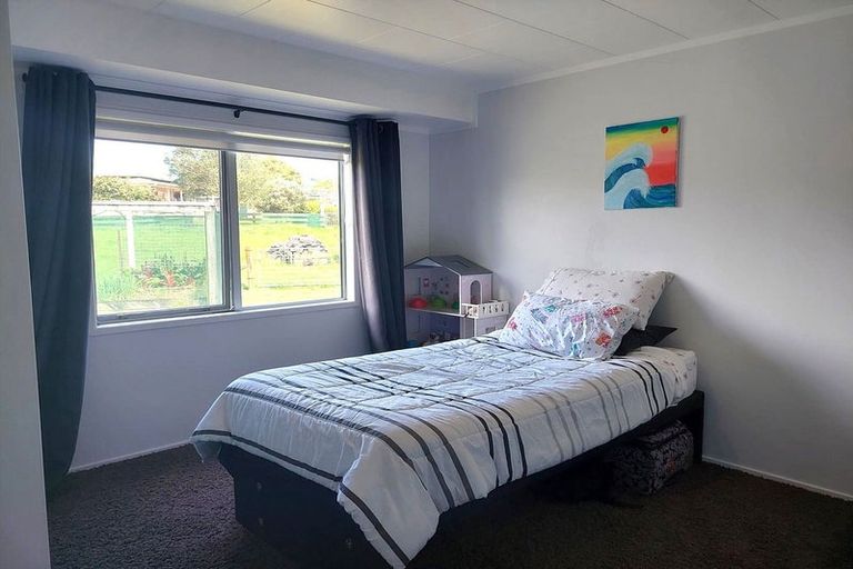 Photo of property in 104 Victoria Avenue, Waiuku, 2123