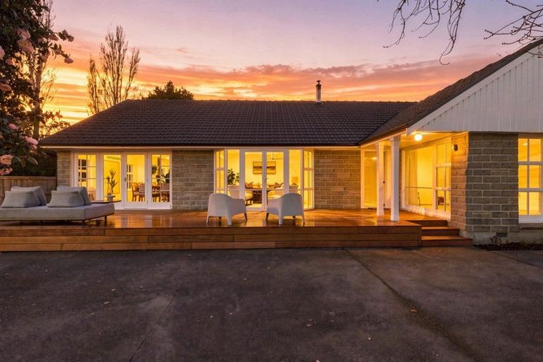 Photo of property in 273 Waimairi Road, Ilam, Christchurch, 8041