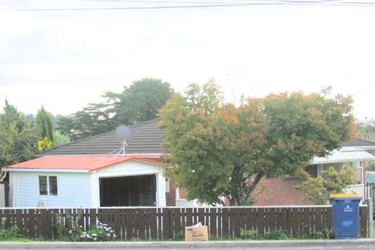 Photo of property in 245 Forest Hill Road, Waiatarua, Auckland, 0612