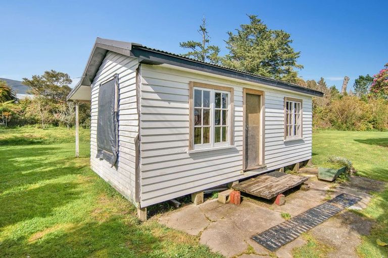 Photo of property in 9 Sunderland Street, Waimangaroa, Westport, 7891