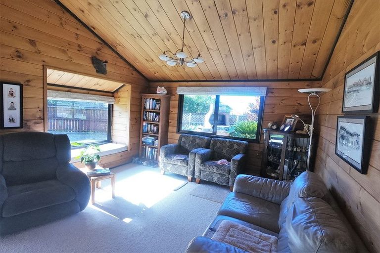 Photo of property in 21 Heron Place, Maunu, Whangarei, 0110