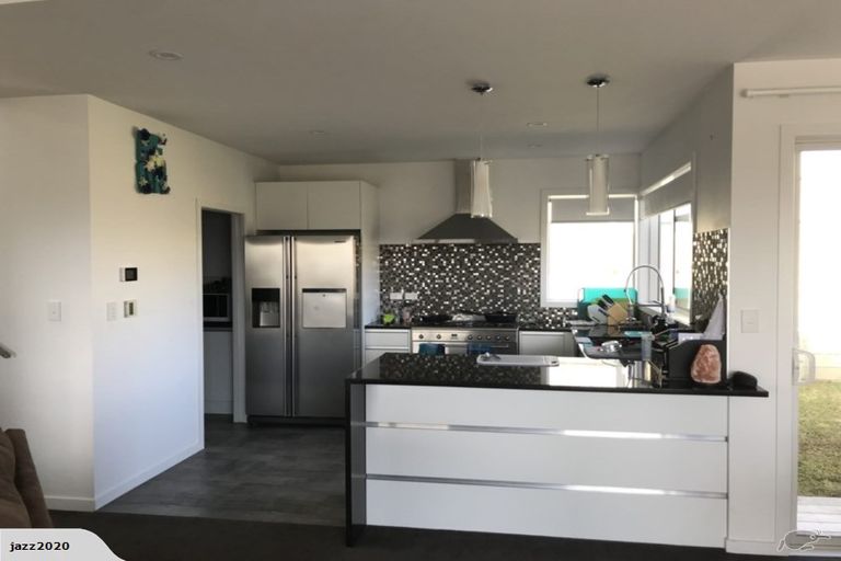 Photo of property in 129 Endeavour Drive, Whitby, Porirua, 5024