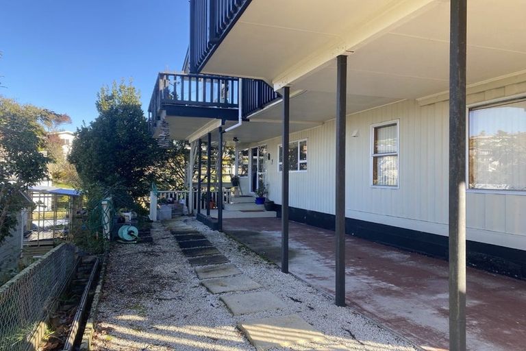 Photo of property in 2/4 Alberta Street, Acacia Bay, Taupo, 3330