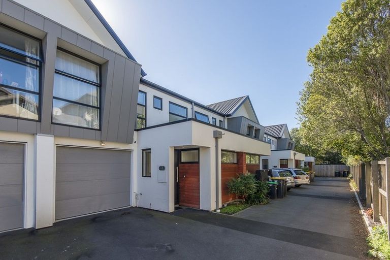 Photo of property in 2/40 Brockworth Place, Riccarton, Christchurch, 8011