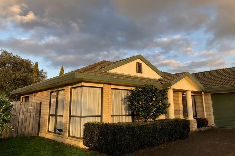 Photo of property in 11 Amylynn Place, East Tamaki, Auckland, 2016