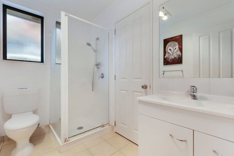 Photo of property in 30 Les Marston Place, Pukekohe, 2120