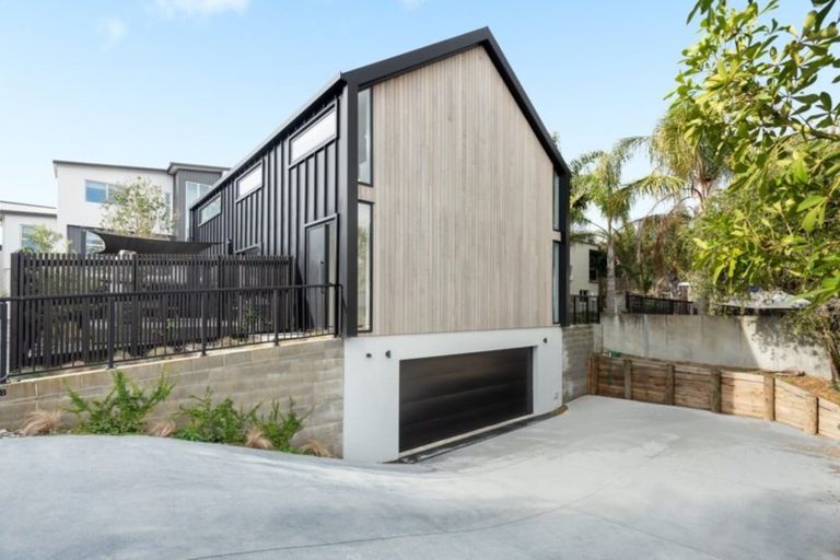 Photo of property in 347b Oceanbeach Road, Mount Maunganui, 3116